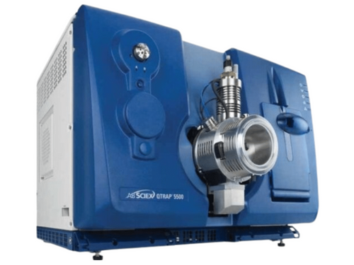 AB SCIEX 5500 QTRAP LC-MS/MS hybrid triple quadrupole linear ion trap system for ultra-sensitive quantitation and qualitative analysis in pharmaceutical, food safety, clinical toxicology, and environmental applications.